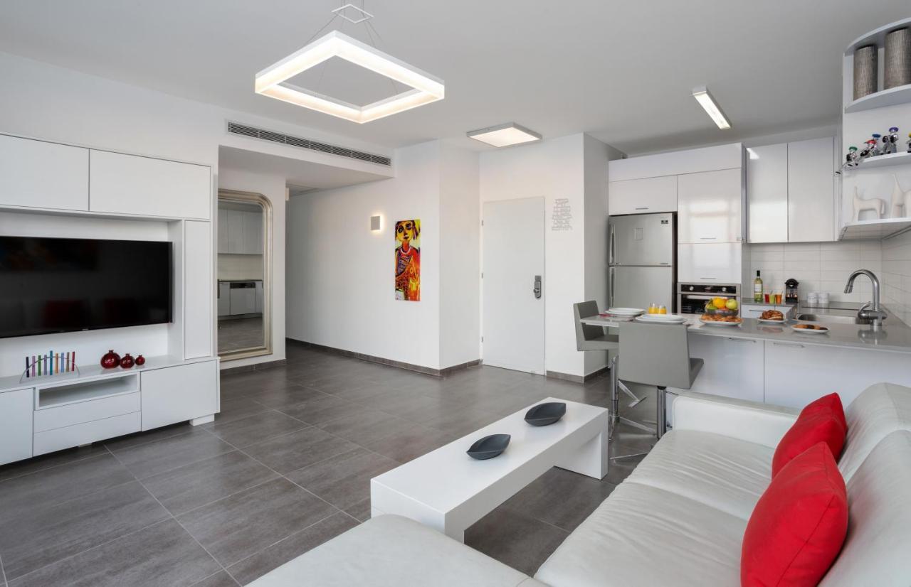 Florentine 2Br With Sea View By Holyguest Tel Aviv Exterior photo